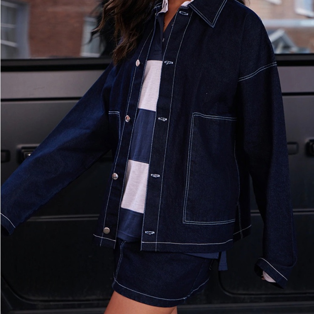 RAW INDIGO WASH CONTRAST STITCH DENIM MINI SKIRT